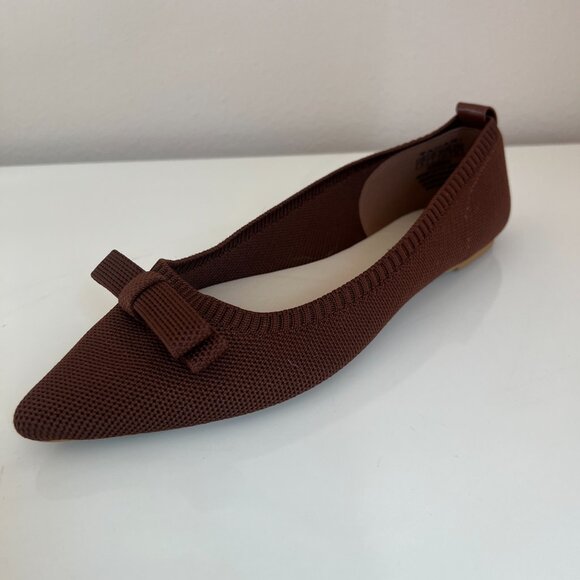 Tahari Athens Pointed Toe Bow Accent Flat Shoes - Brown - Size 6 - Picture 2 of 8